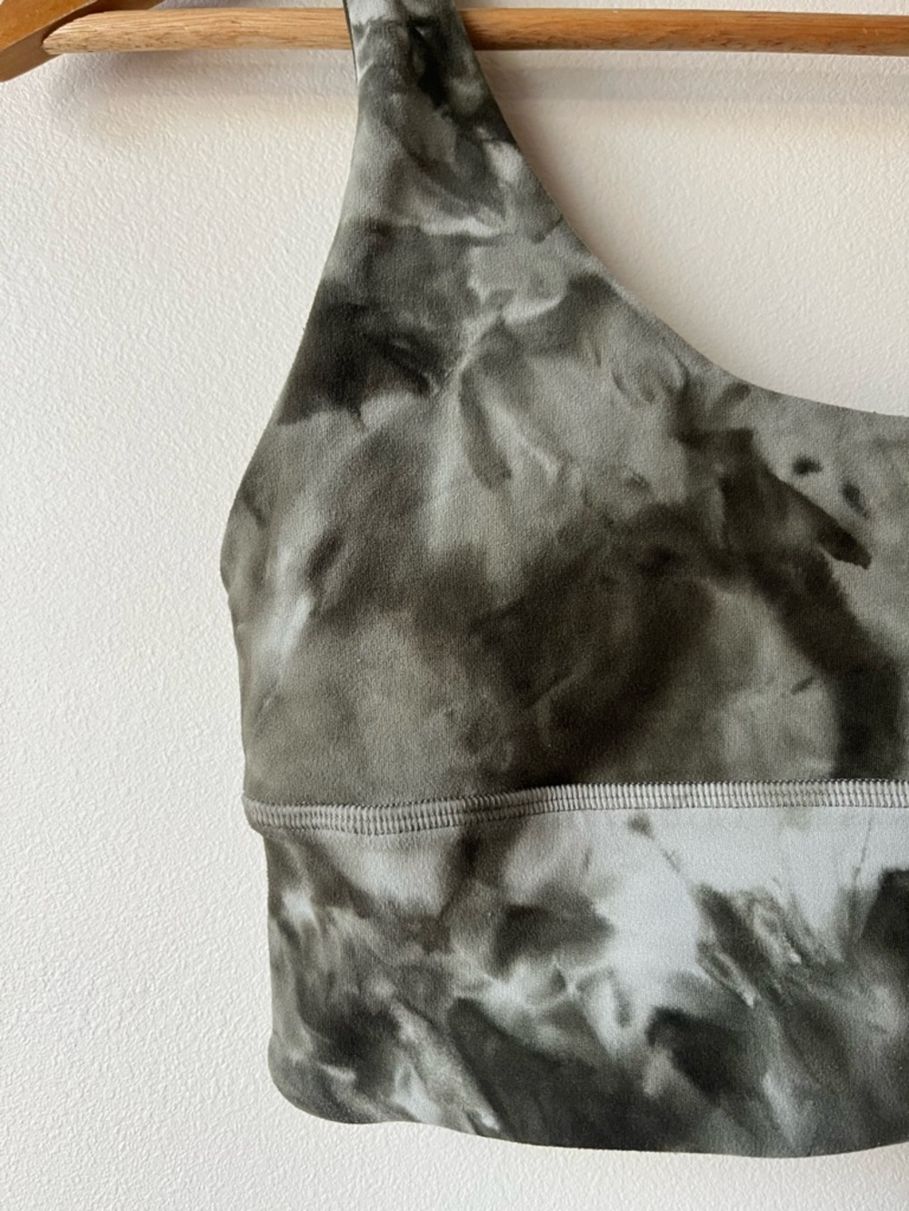 Lululemon Align Reversible Bra *Light Support, A/B Cup
Diamond Dye - Picture 7 of 10